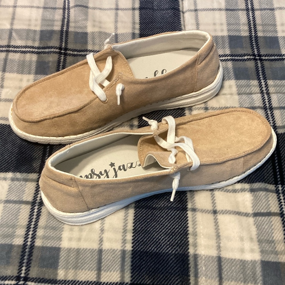 Gypsy Jazz Tan Loafers Slip-Ons Casual - Picture 6 of 7